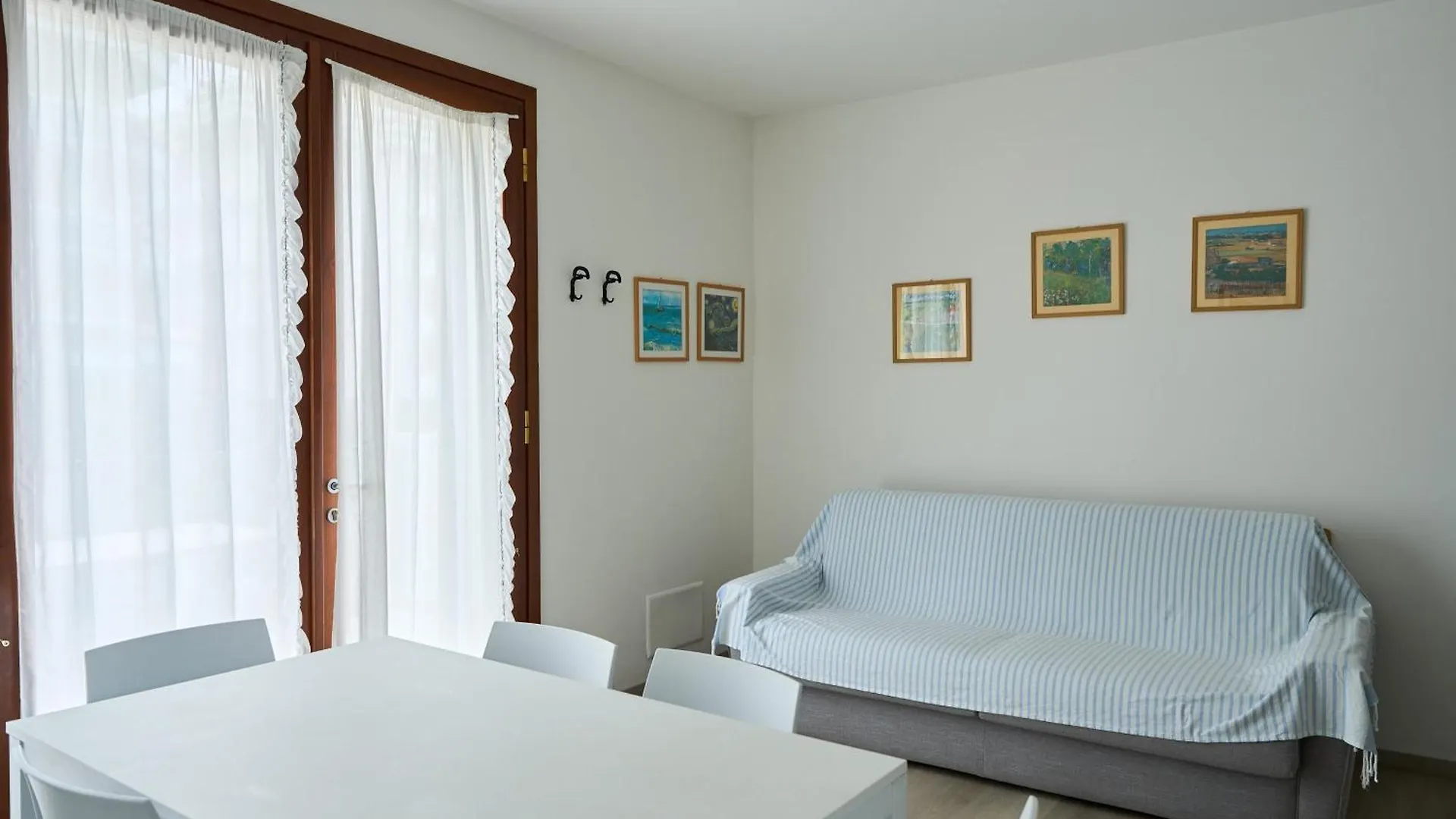Appartamenti Villa Paola-Pochi Passi Dal Mare-Zona Piazza Aurora-Jesolo 0*,  Italie