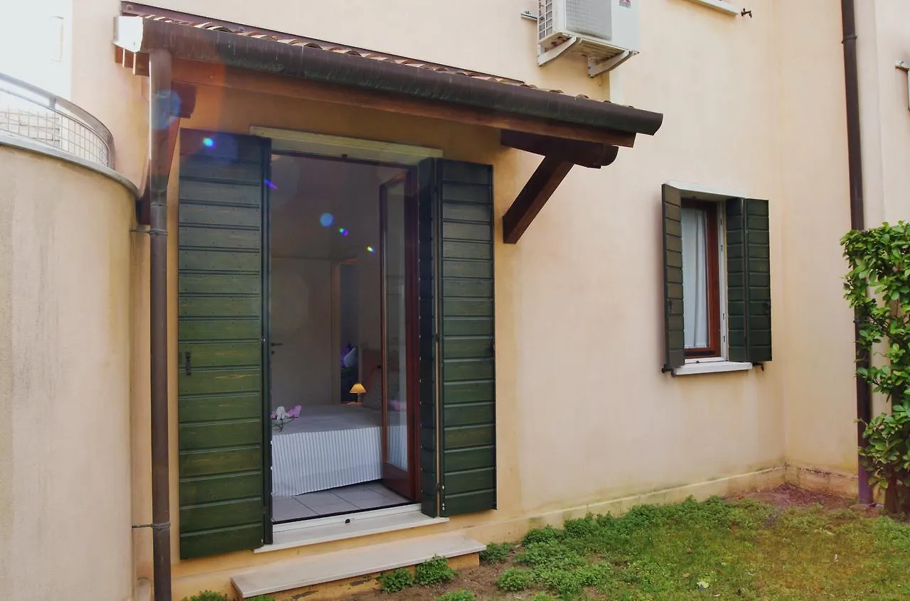 Appartamenti Villa Paola-Pochi Passi Dal Mare-Zona Piazza Aurora-Jesolo